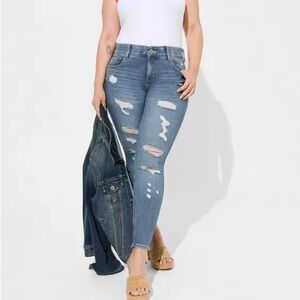 Distressed torrid bombshell skinny 16t nwt